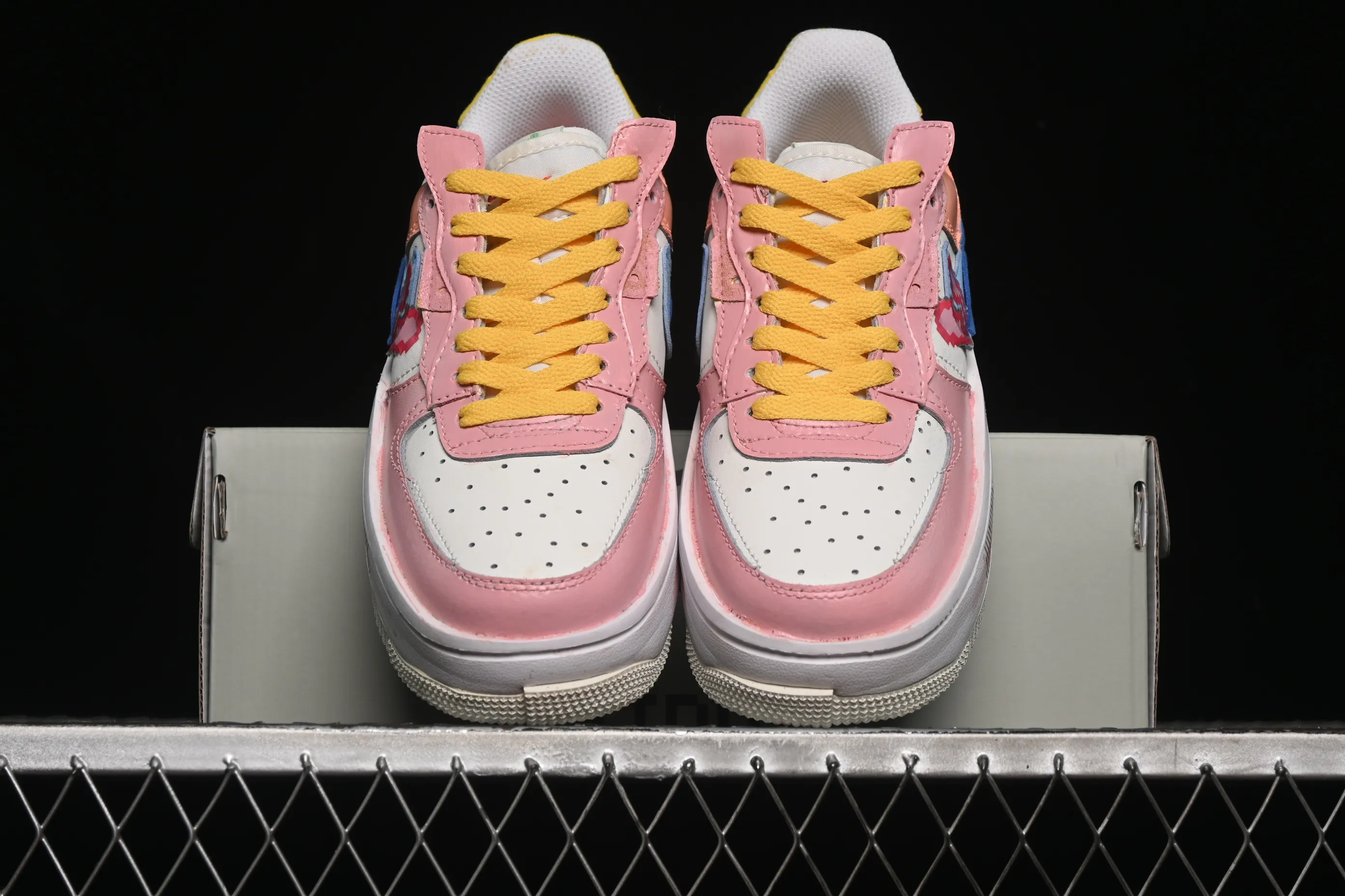 All categories Nk Air Force 1 Air Force series Nk Air Force 1 Fontanka Air Force low-top Nike Air Force 1 Fontanka "Pixel Sweetheart" Hand-painted graffiti Pixel Sweetheart Air Force One customized sneakers DV3211-001